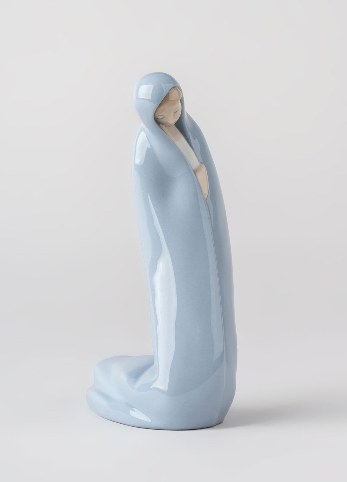 Lladró Madonna Nativity Figurine