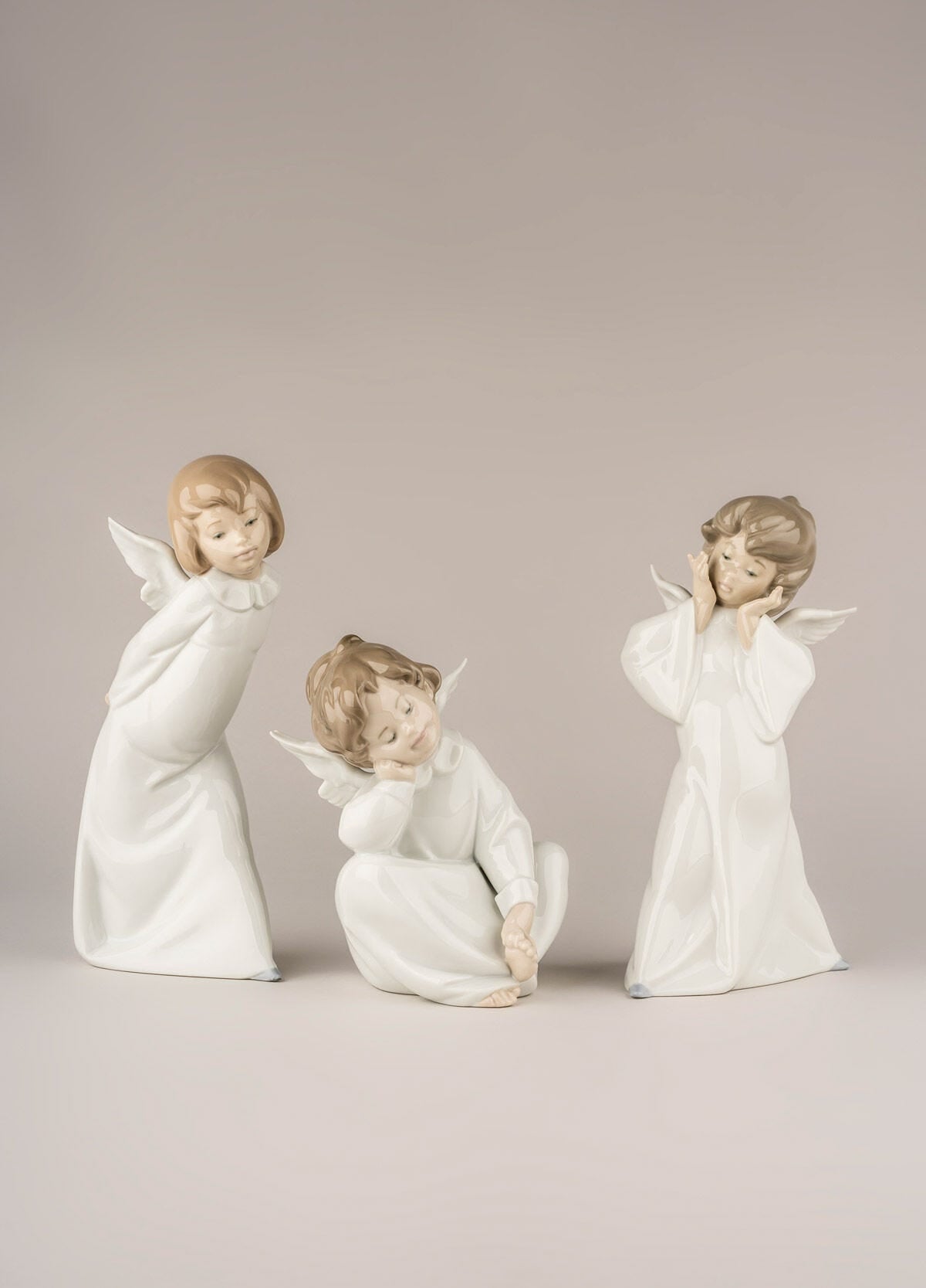 Buy Authentic Lladró Lladró Mime Angel Figurine Sculpture - FormFluent Sydney Australia