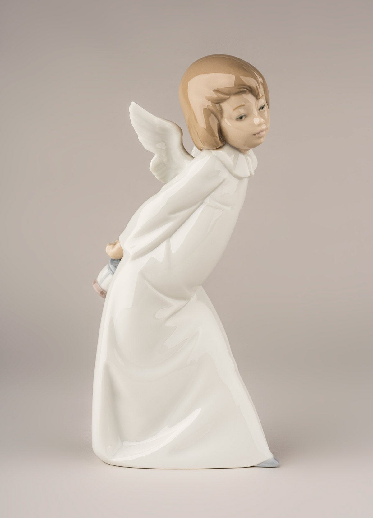  Lladró Curious Angel Figurine Sculpture by Lladró at  FormFluent