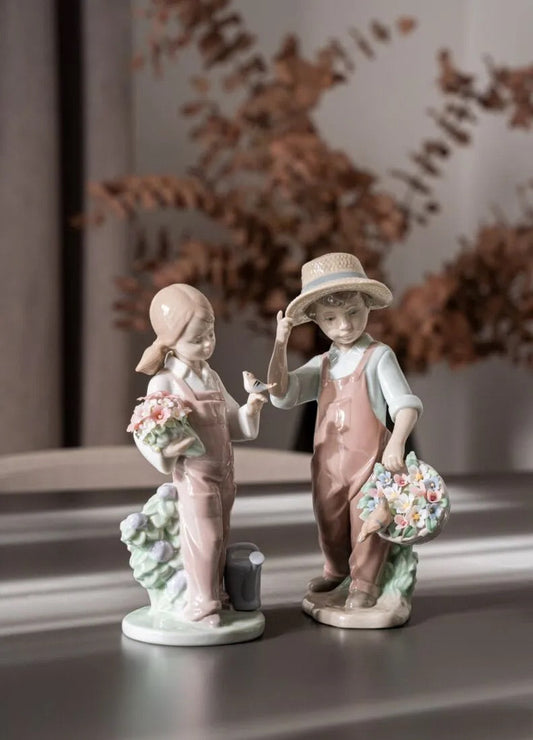 Buy Authentic Lladró Lladró Spring Girl Figurine Sculpture - FormFluent Sydney Australia