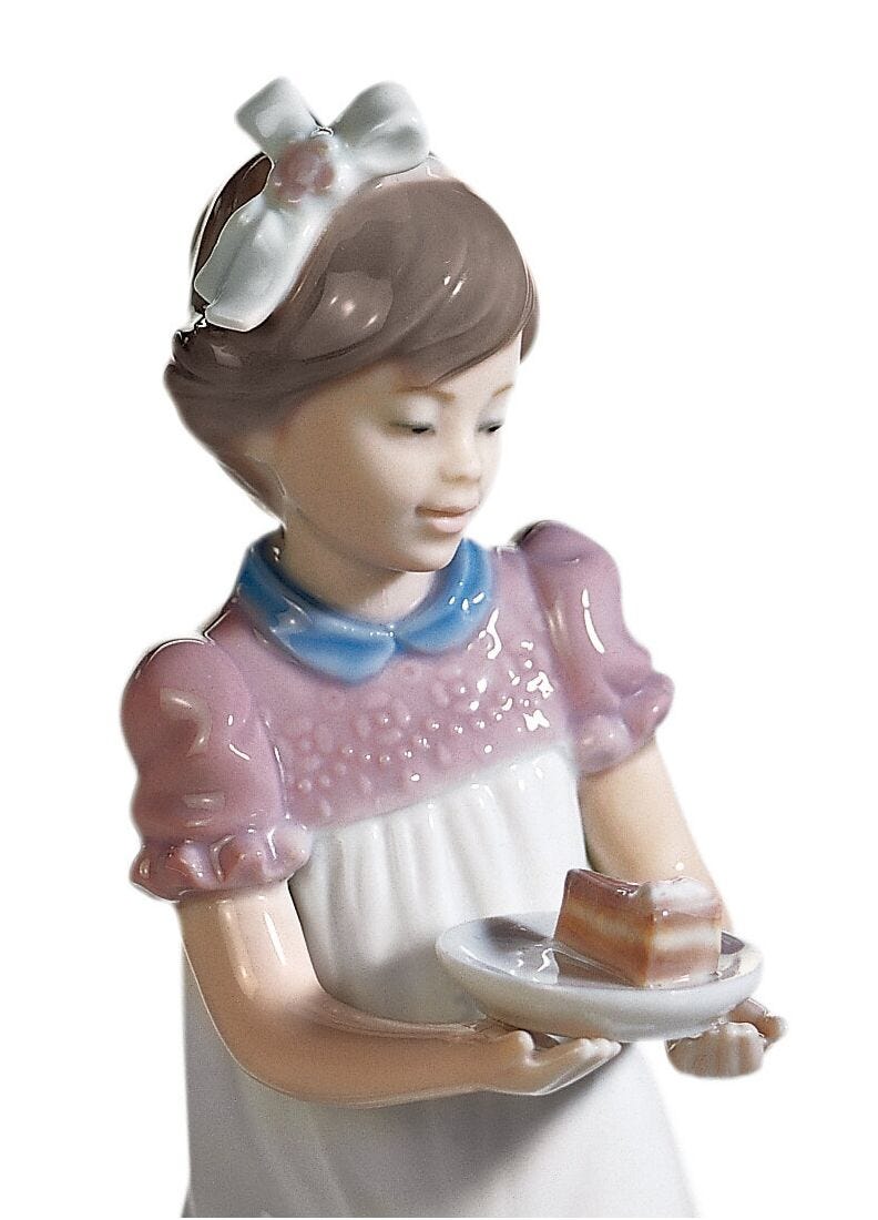 Buy Authentic Lladró Lladró Happy Birthday Girl Figurine Sculpture - FormFluent Sydney Australia