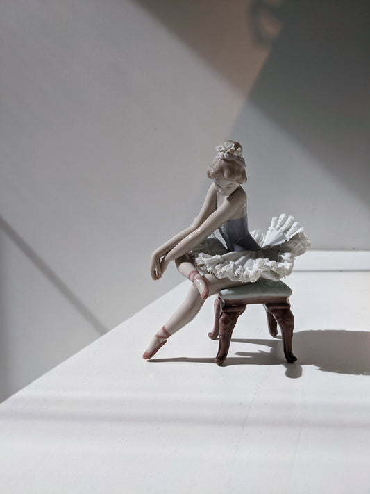 Opening Night Girl Ballet Sculpture - FormFluent