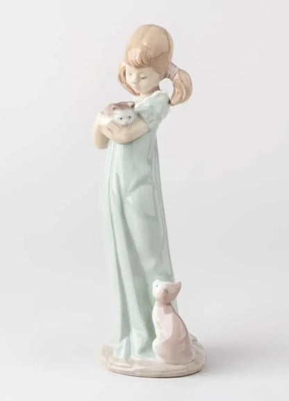  Lladró Don't Forget Me Girl and Cats Figurine Sculpture by Lladró at  FormFluent