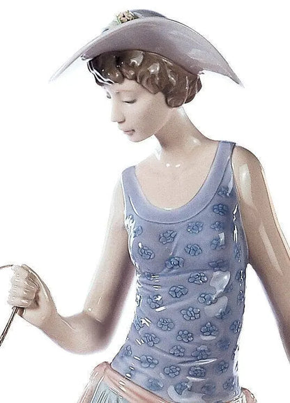 Lladró Elegant Promenade Woman and Dogs Figurine Sculpture by  Lladró at   FormFluent Sydney, Australia