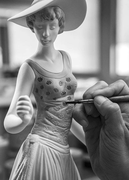 Lladró Elegant Promenade Woman and Dogs Figurine Sculpture by  Lladró at   FormFluent Sydney, Australia