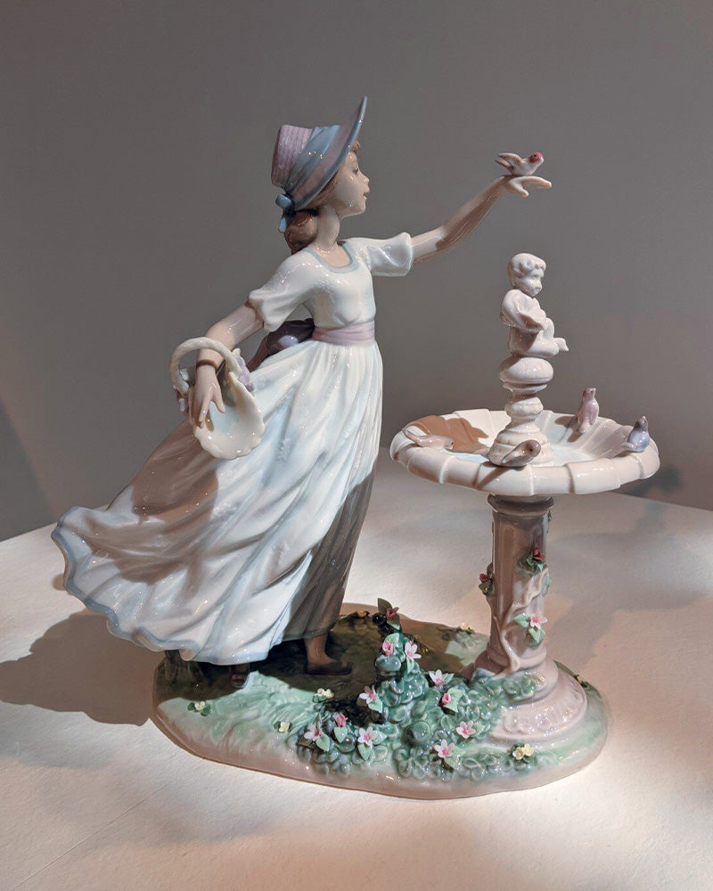 Lladró Spring Joy Girl Figurine   FormFluent