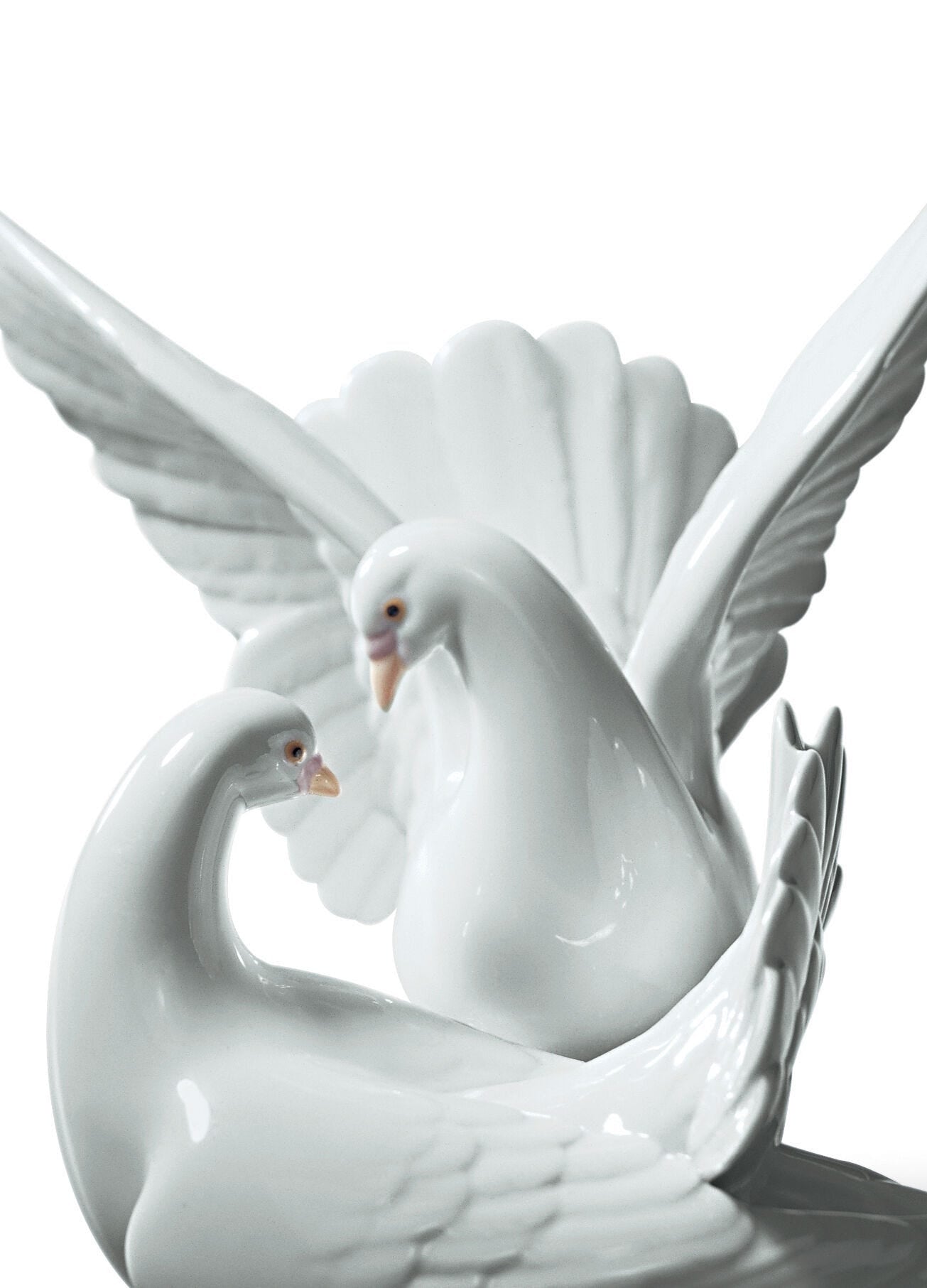 Lladró Love Nest Doves Figurine