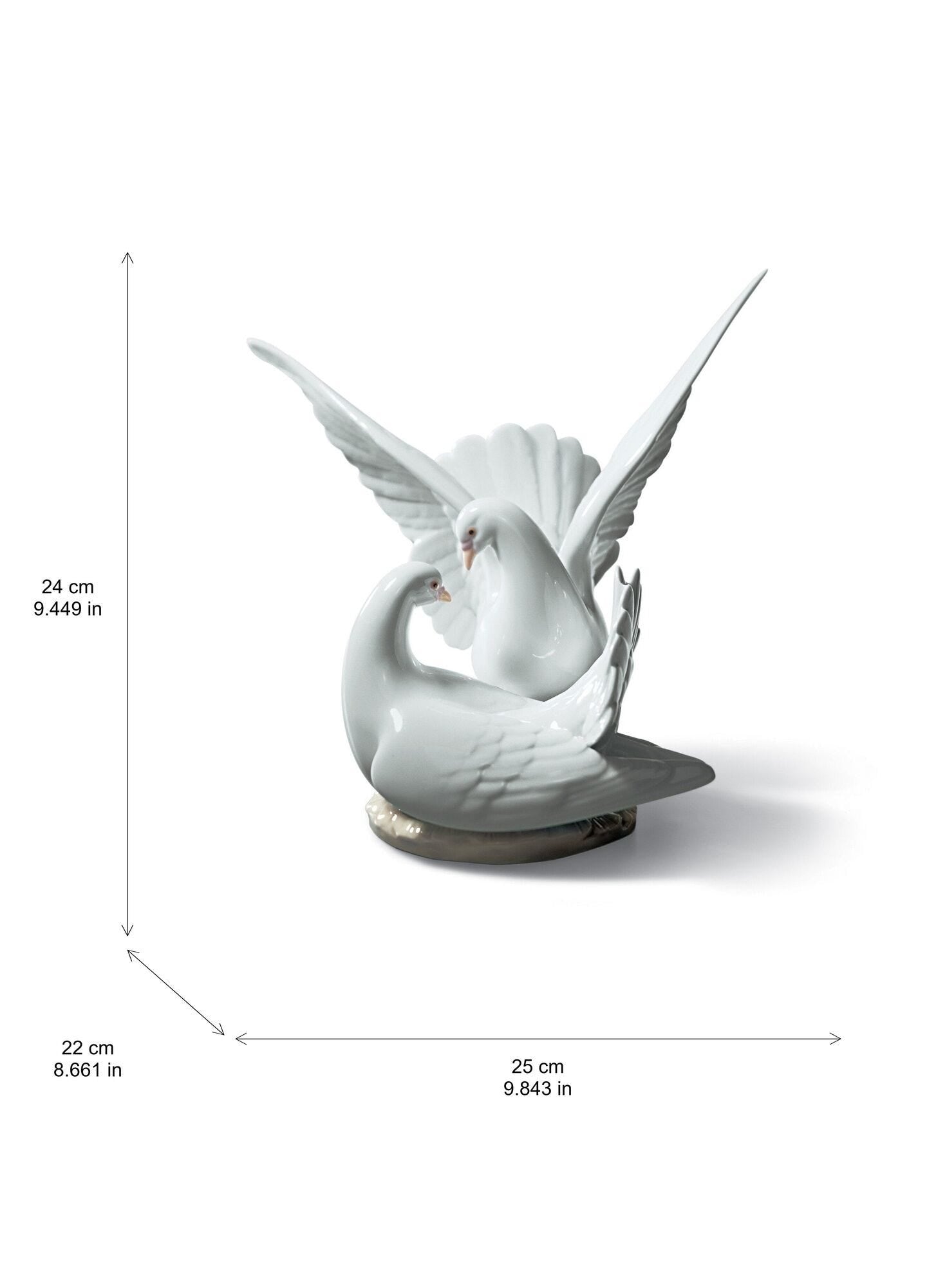 Lladró Love Nest Doves Figurine