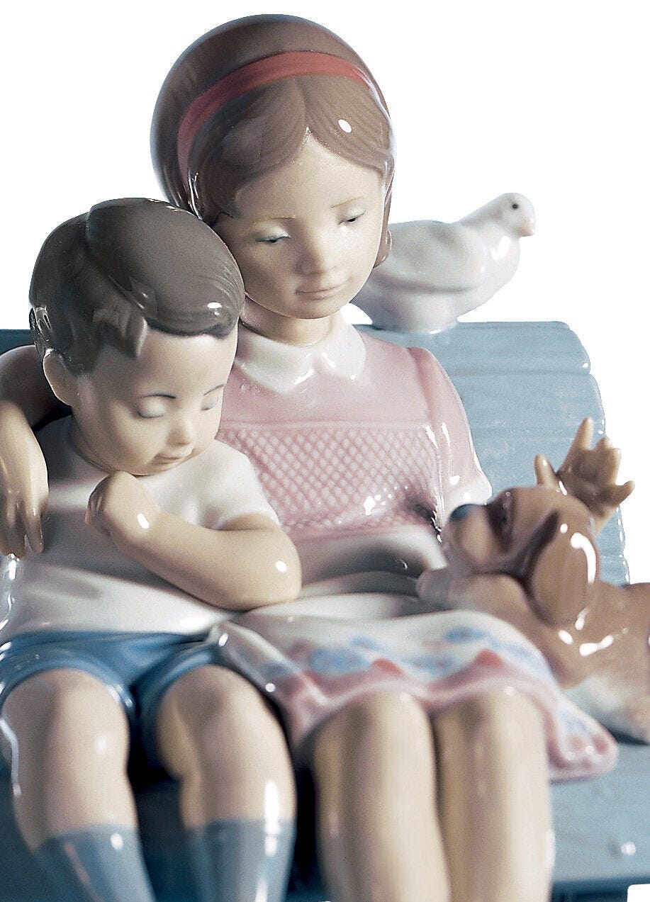 Lladró Surrounded By Love Children Figurine