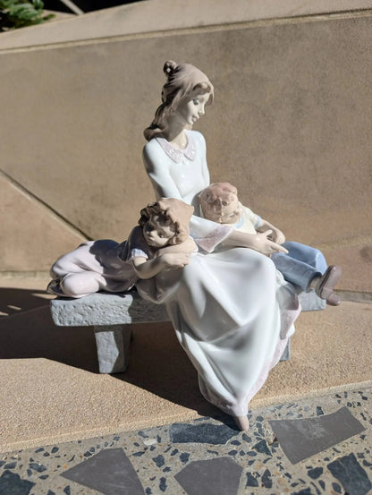 Lladró An Afternoon Nap Mother with Children Figurine Sculpture by  Lladró at   FormFluent Sydney, Australia