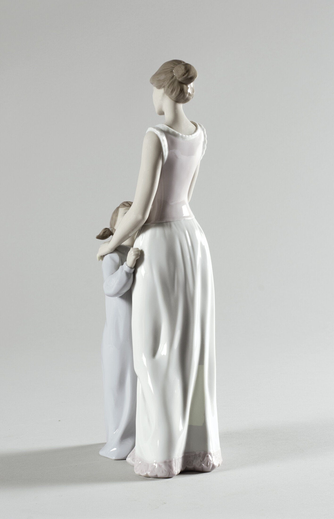 Lladró Someone to Look up to Mother Figurine