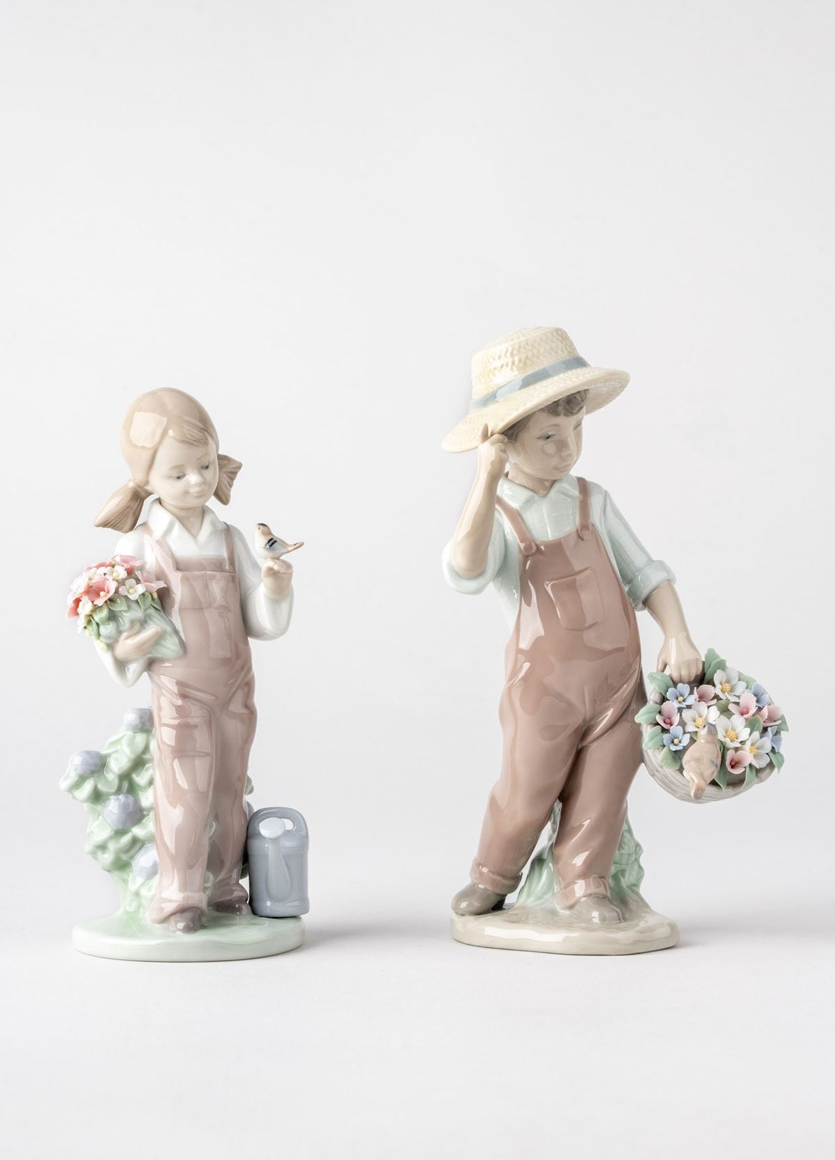 Buy Authentic Lladró Lladró My Happy Friend Boy Figurine Sculpture - FormFluent Sydney Australia