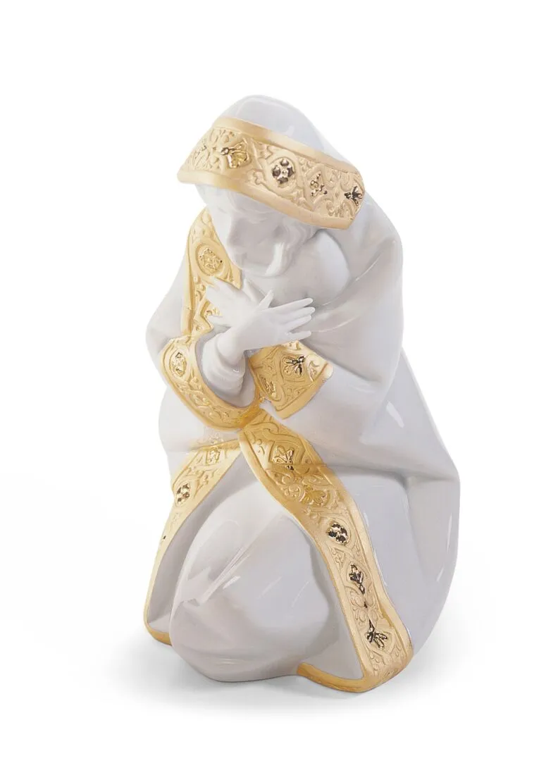  Lladró Mary Nativity Figurine. Golden Lustre  by Lladró at  FormFluent