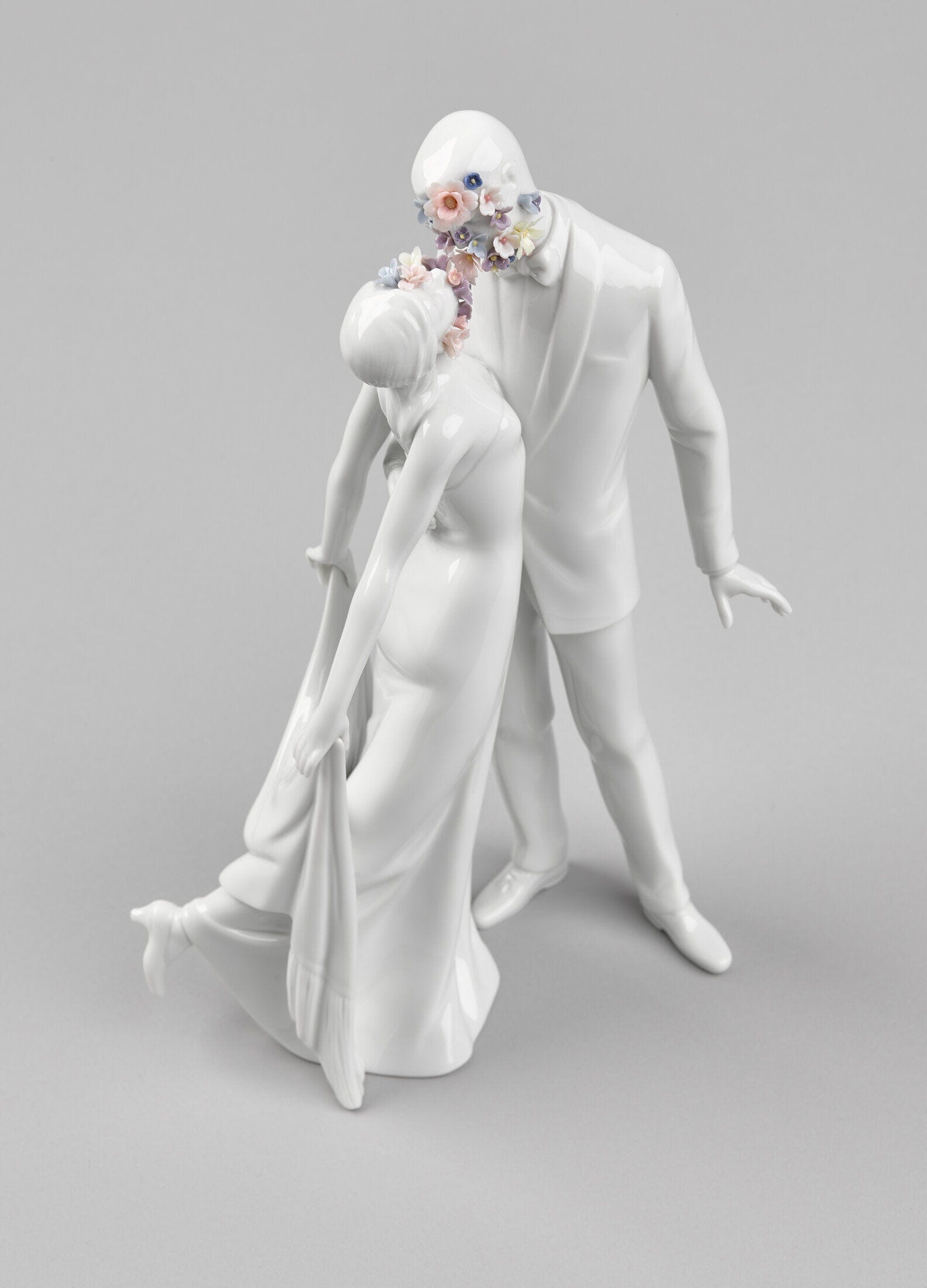 Lladró Love I Couple Figurine by Committee Team  Sculpture FormFluent