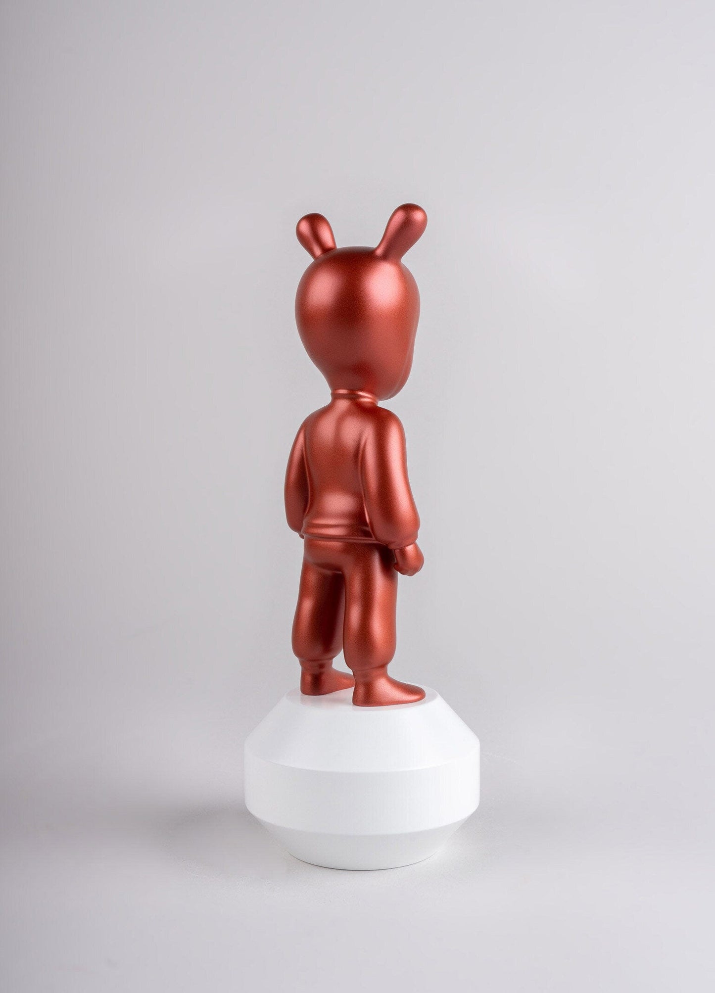Lladró The Metallic Red Guest Sculpture Small Model  Sculpture FormFluent