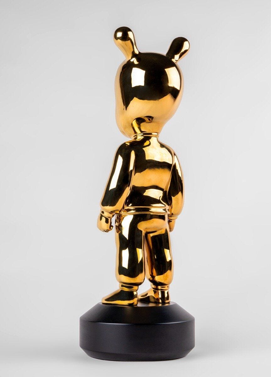 Lladró The Golden Guest Sculpture Large Model  Sculpture FormFluent