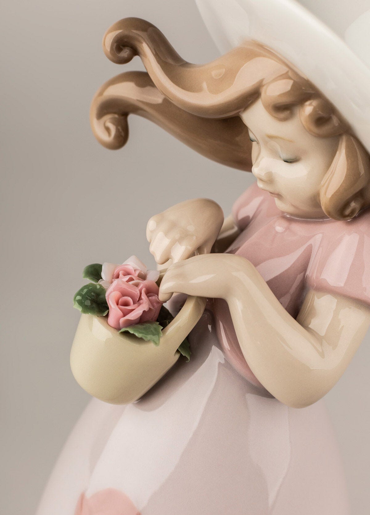 Buy Authentic Lladró Lladró Little Rose Girl Figurine Sculpture - FormFluent Sydney Australia