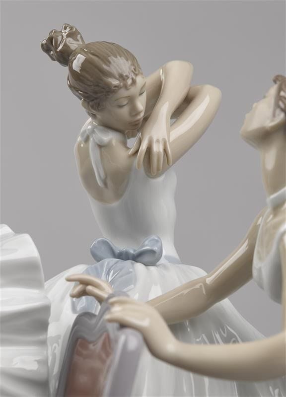  Lladró Backstage Ballet Women Figurine Limited Edition Sculpture by Lladró at  FormFluent