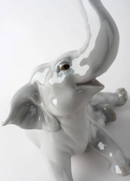  Lladró Baby Elephant with Pink Flower Sculpture Sculpture by Lladró at  FormFluent