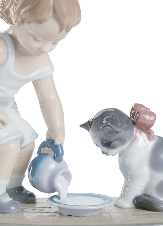 Lladró Kitty's Breakfast Time Girl and Cat Figurine - FormFluent