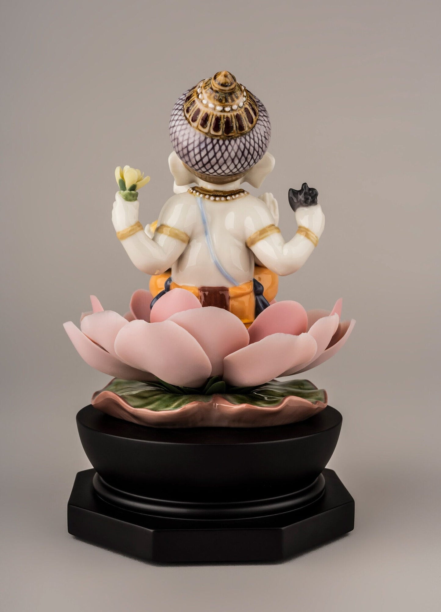 Lladró Padmasana Ganesha Figurine Sculpture - FormFluent Sydney Australia