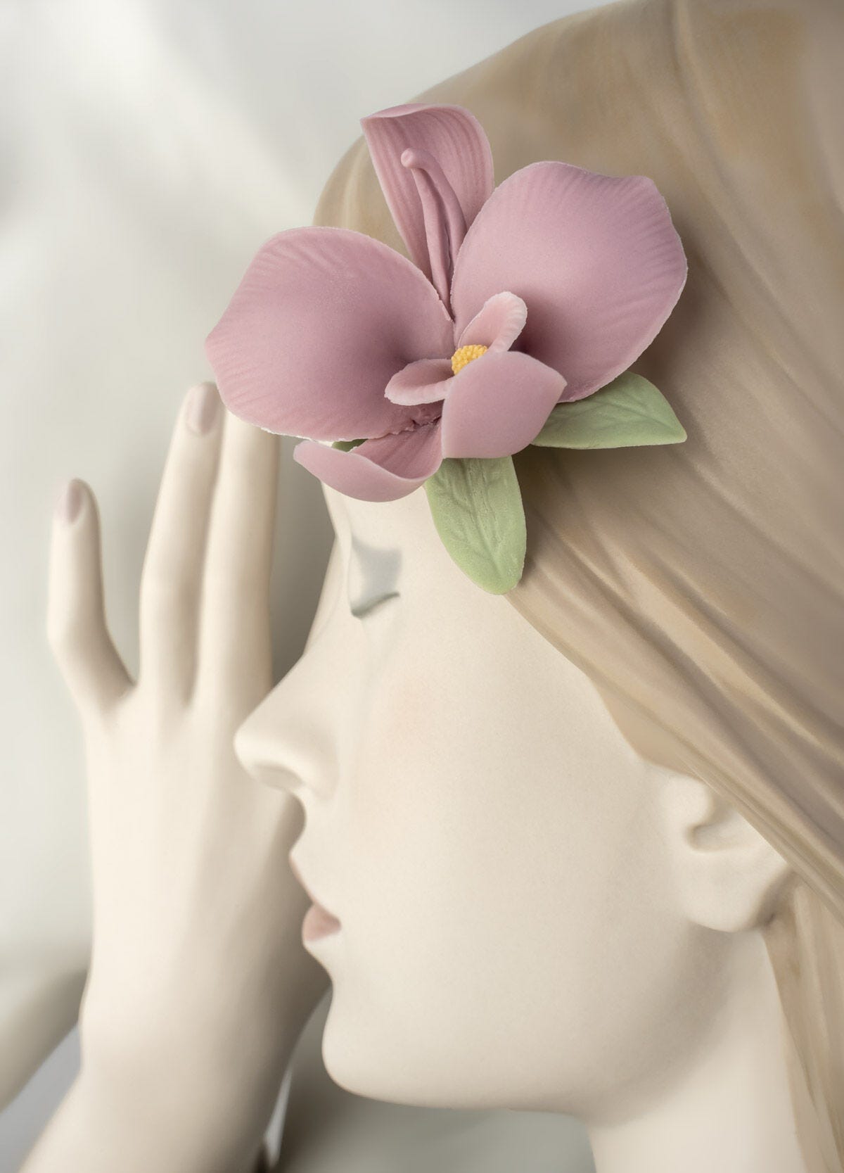 Lladró Lladró A True Friend Woman and Horse Figurine (Limited Edition)  - FormFluent Sydney Australia