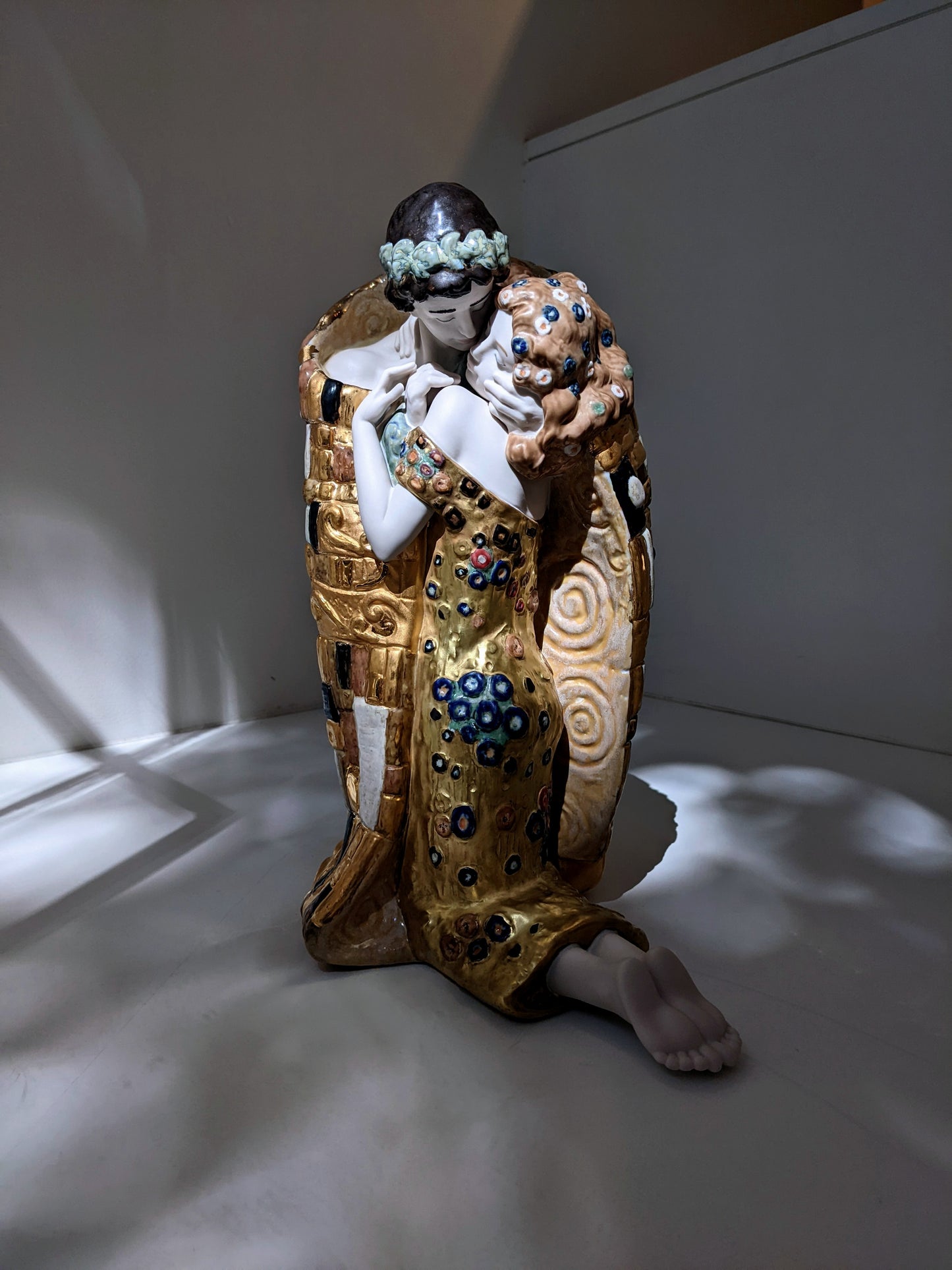 The Kiss Couple Sculpture. Matt and Gold Lustre