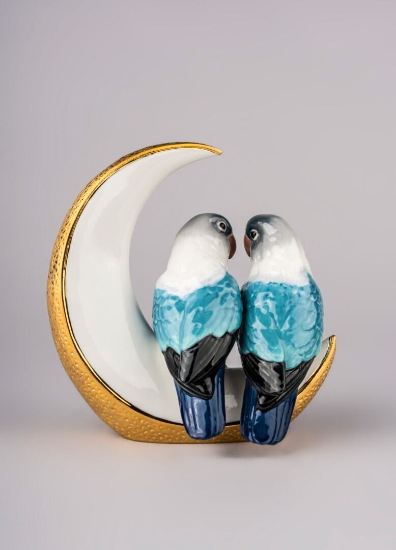 Fly Me to The Moon Birds Figurine in Golden Lustre