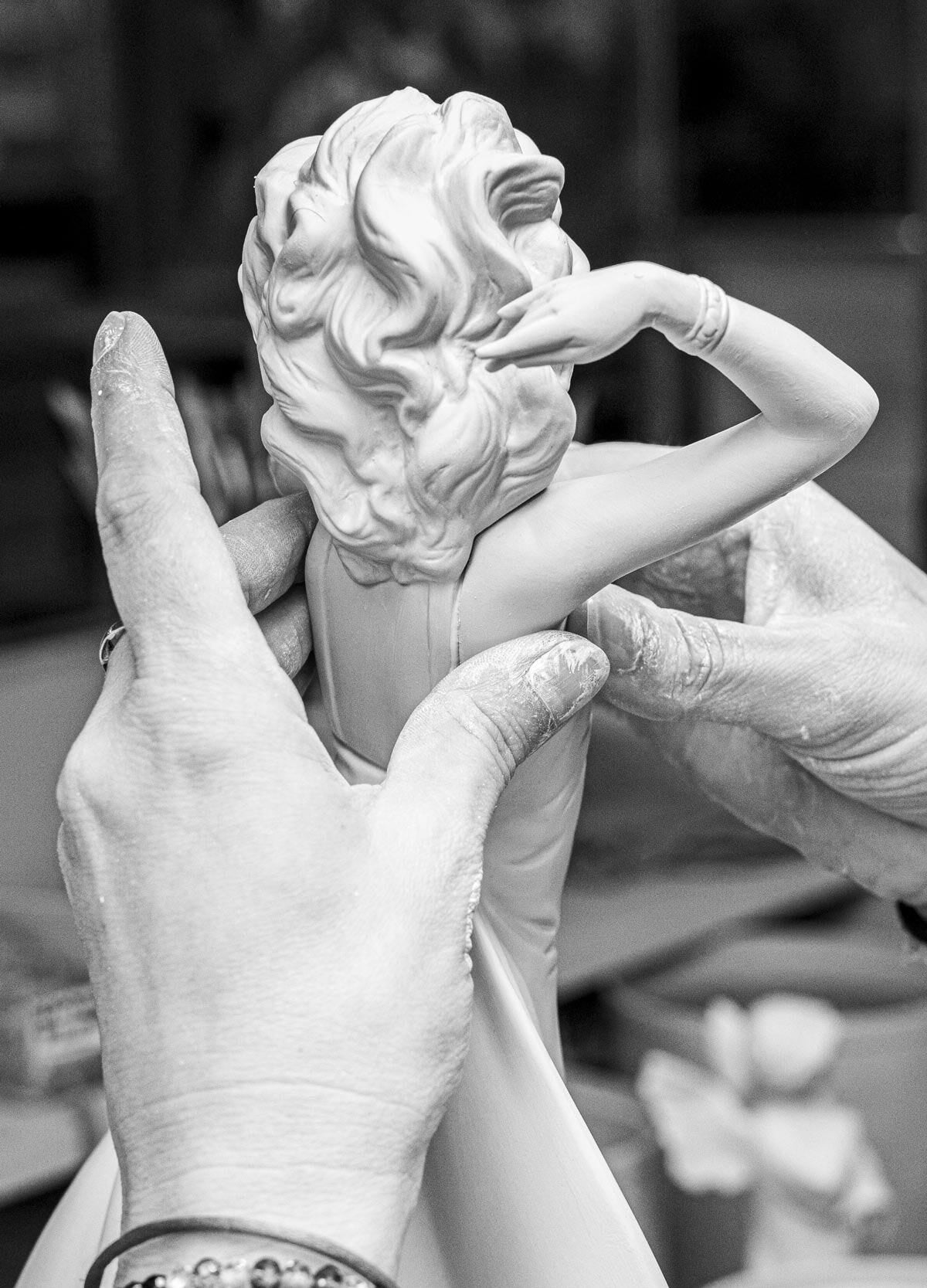 Lladro Ethereal Spirit Sculpture Woman Blue Ombre Dress Making-of Formfluent Lladro sydney australia