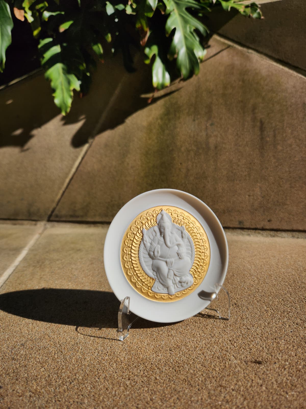 Lladró Lord Ganesha Decorative Plate (Gold Lustre)