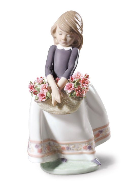 Buy Authentic Lladró Lladró May Flowers Girl Figurine Special Version Sculpture - FormFluent Sydney Australia
