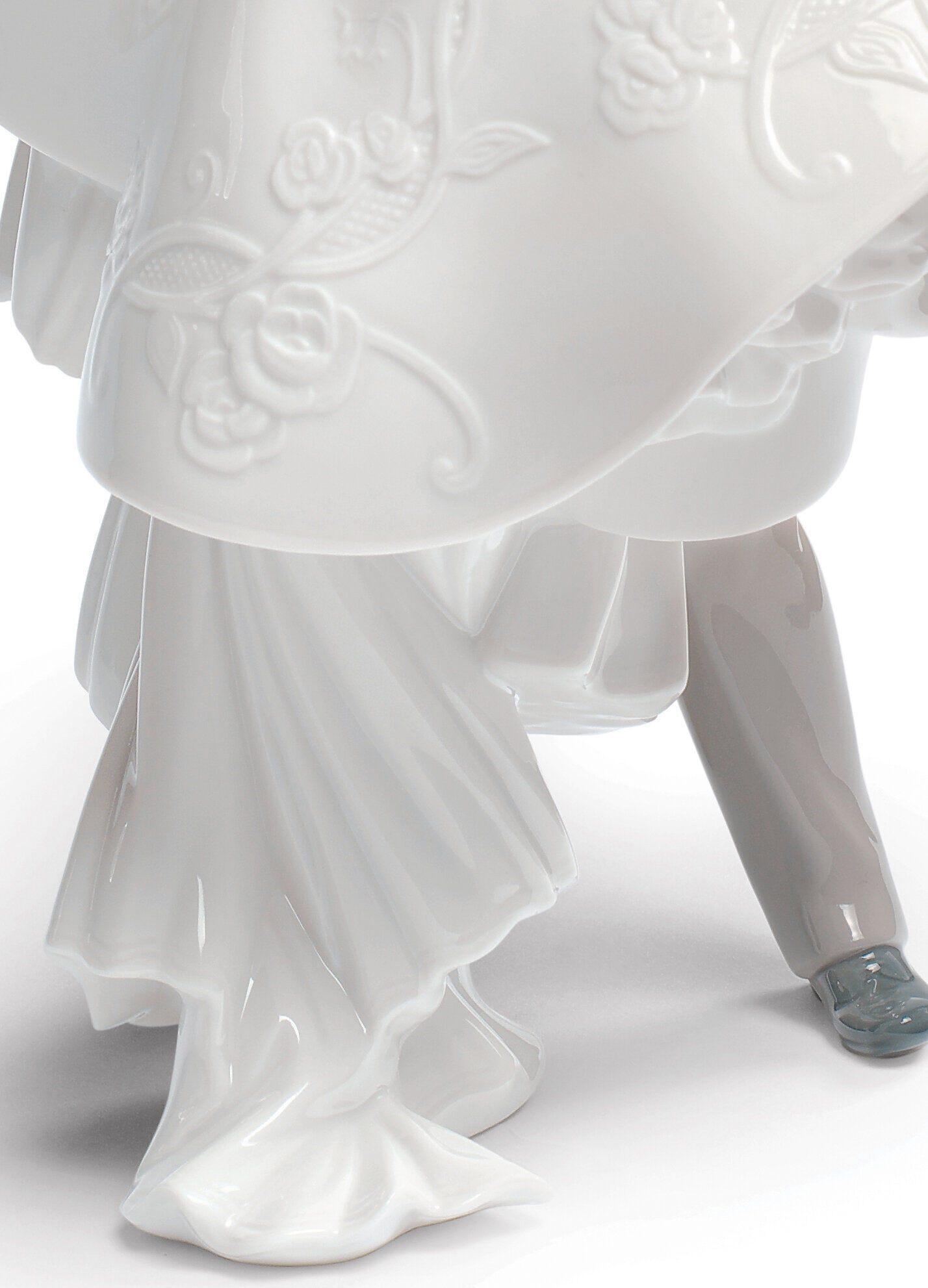 Lladró The Happiest Day Couple Figurine - ReDeco