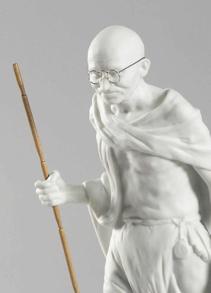  Lladró Mahatma Gandhi Figurine. White Sculpture by Lladró at  FormFluent
