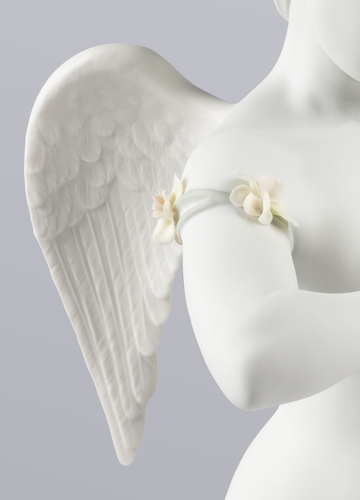 Buy Authentic Lladró Lladró Heavenly Heart Angel Figurine Sculpture - FormFluent Sydney Australia