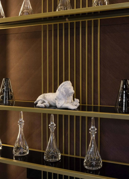 Lladró Lion with Cub Figurine Sculpture by  Lladró at   FormFluent Sydney, Australia