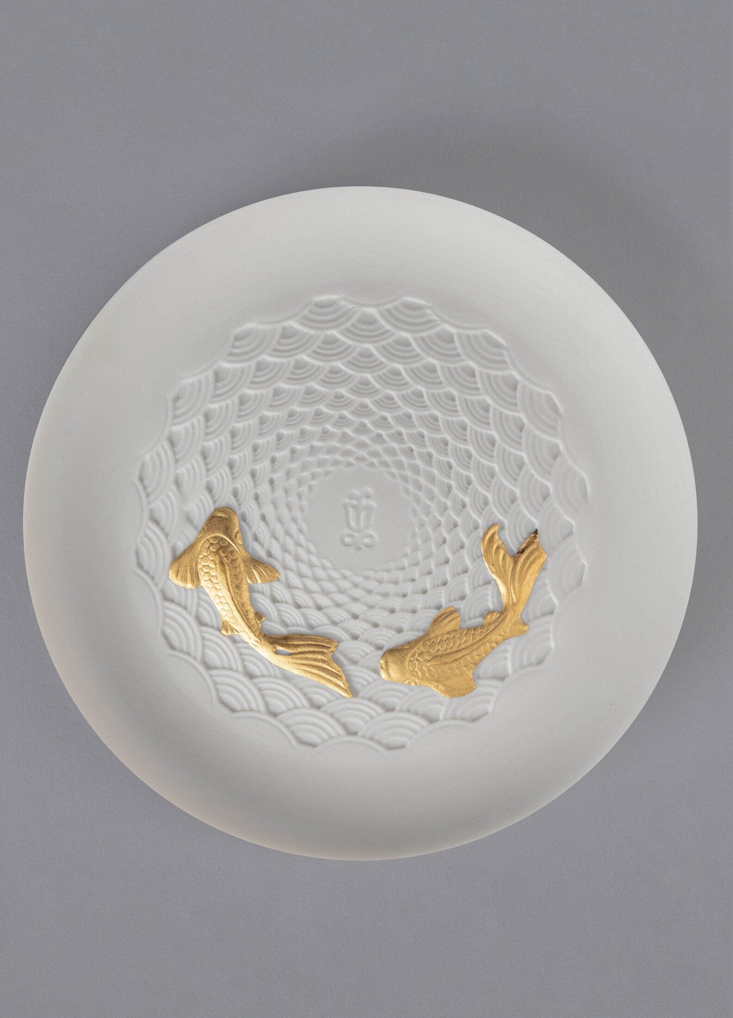 Lladró Koi Plate. Golden Luster
