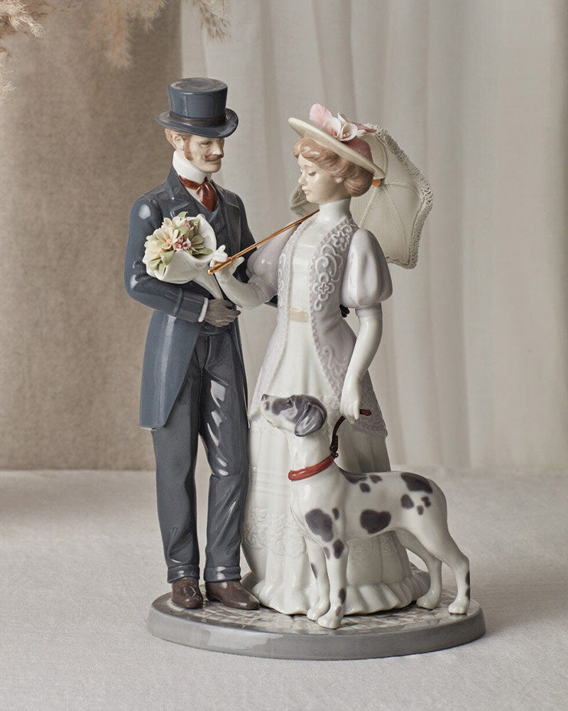 Lladró A Romantic Stroll Couple Sculpture   FormFluent