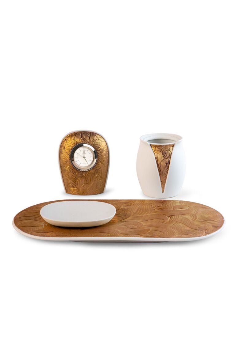 The Mirage collection, ornamented with a decorative etching.
