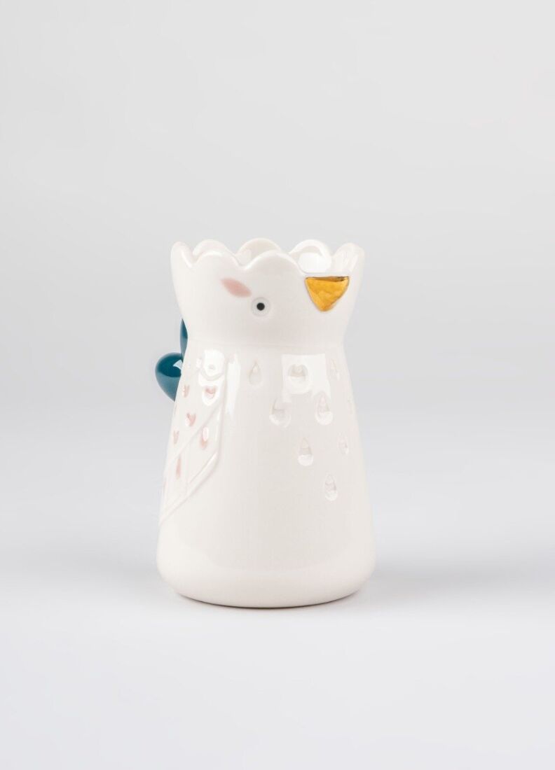Porcelain milk jug from the Kawki collection designed by Aleksandra Zeromska, a charming coffee set inspired by Slavic folklore and a love for birds.
