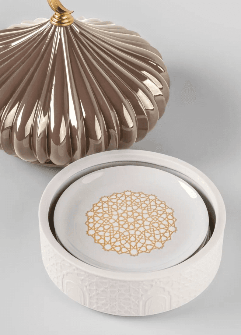 Lladró Majestic Nights Box with Plates (Brown) Tableware by  Lladró at   FormFluent Sydney, Australia