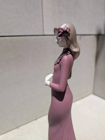 Lladró Haute Allure Timeless Style Woman Sculpture Limited Edition Sculpture by  Lladró at   FormFluent Sydney, Australia