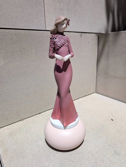 Lladró Haute Allure Timeless Style Woman Sculpture Limited Edition Sculpture by  Lladró at   FormFluent Sydney, Australia