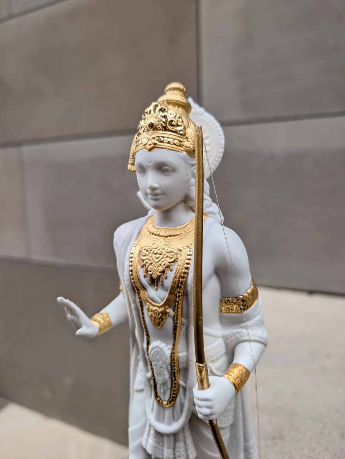 Lladró Rama Sculpture - Gold Lustre (Re-deco) - FormFluent
