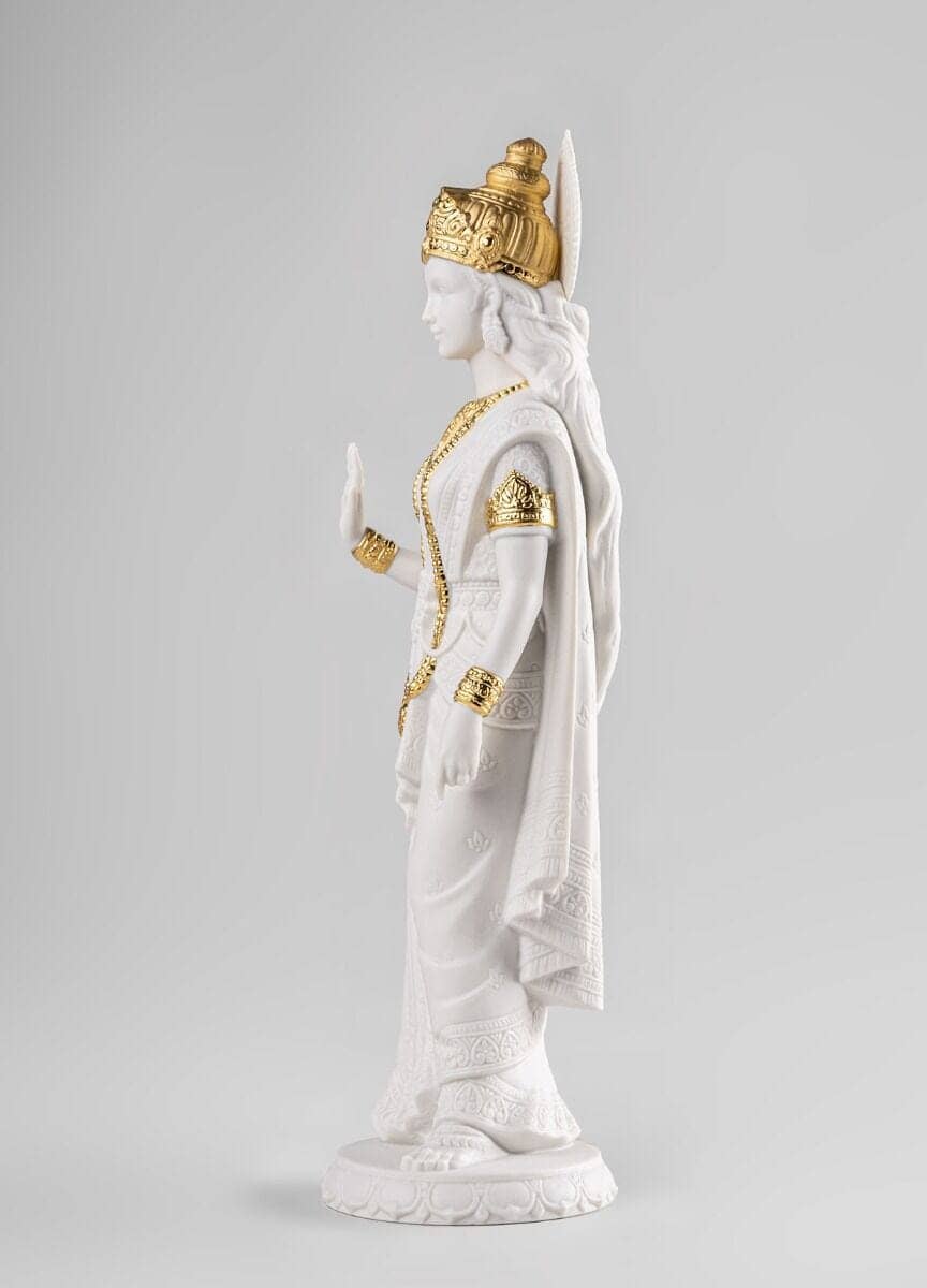 Lladró Sita Sculpture - Gold Lustre (Re-deco) Sculpture by Lladró at  FormFluent Sydney, Australia