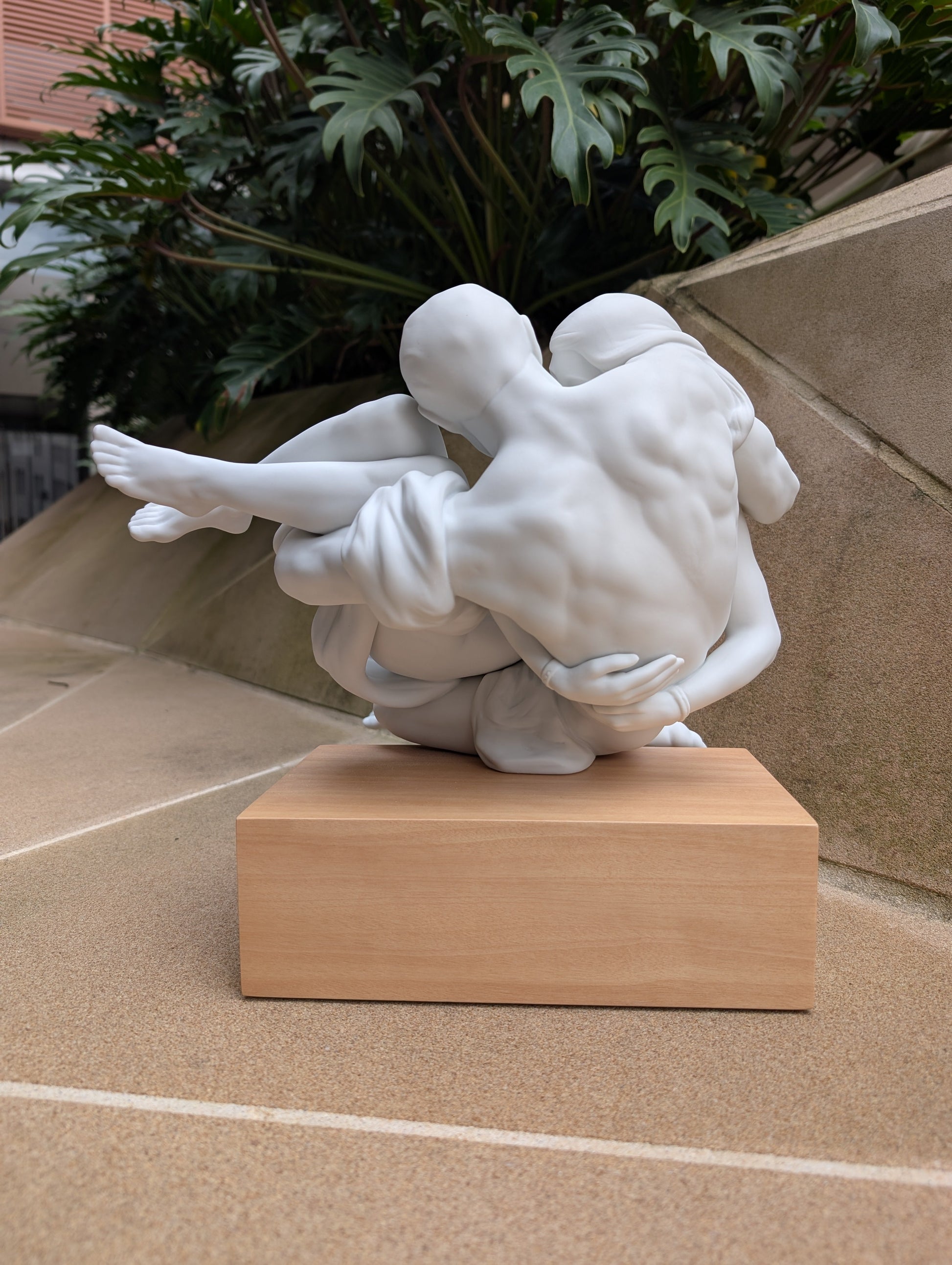 Lladró Lladró Together Couple Sculpture  - FormFluent Sydney Australia
