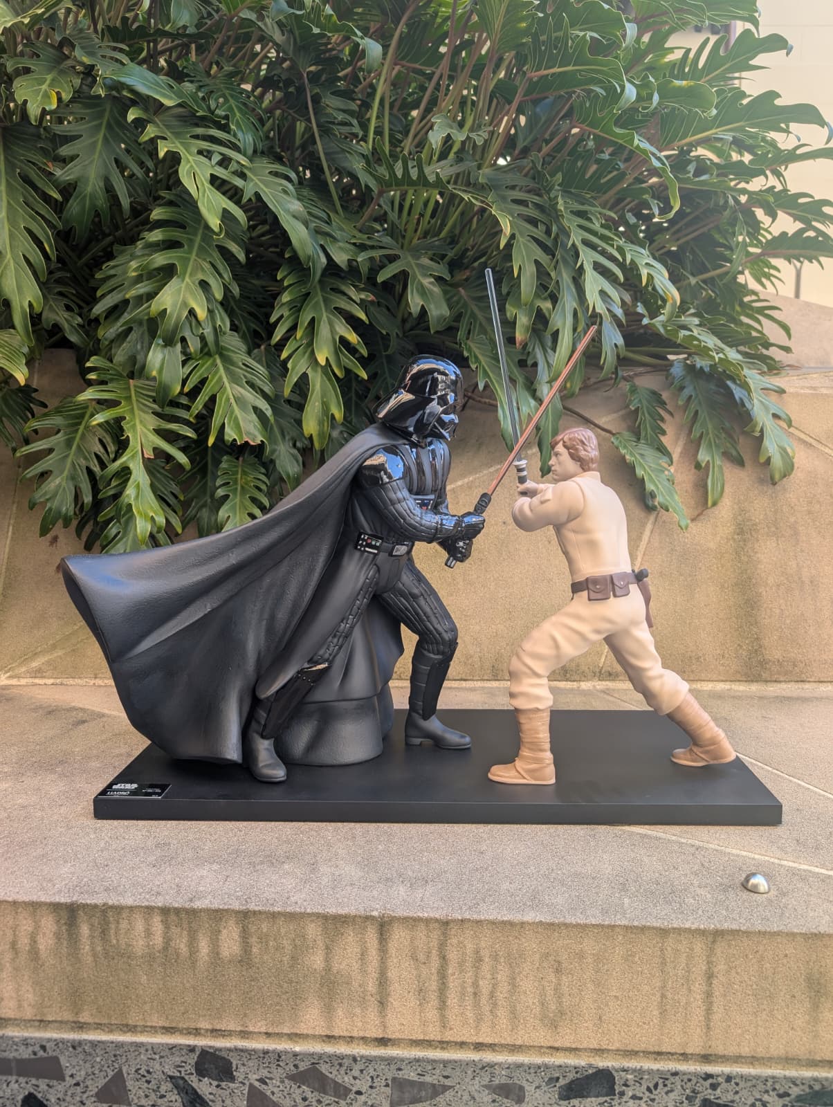 Lladró Official Bespin Battle™ Star Wars Sculpture Limited Edition - FormFluent