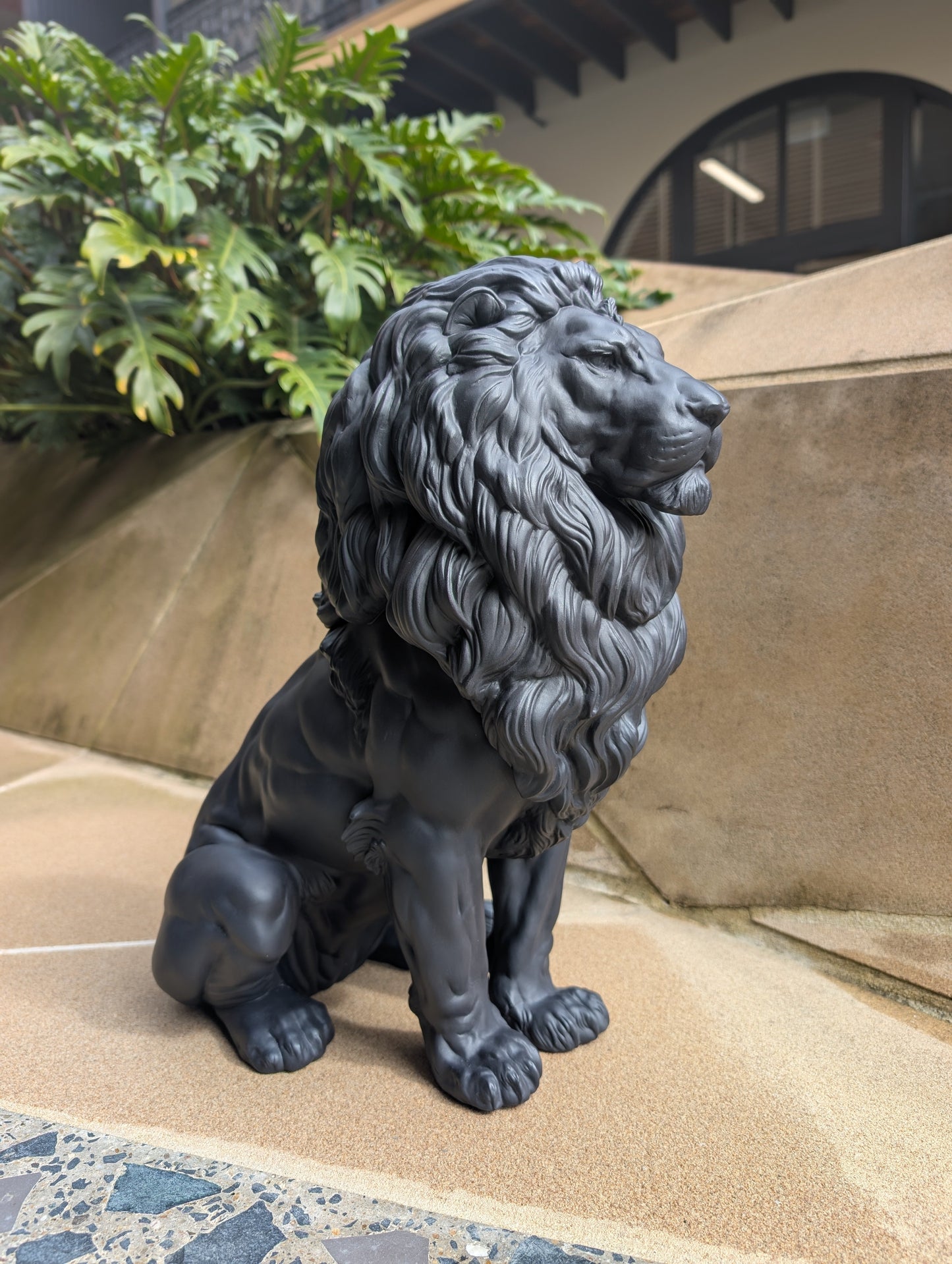 Buy Authentic Lladró Lladró Majestic Lion Sculpture Sculpture - FormFluent Sydney Australia