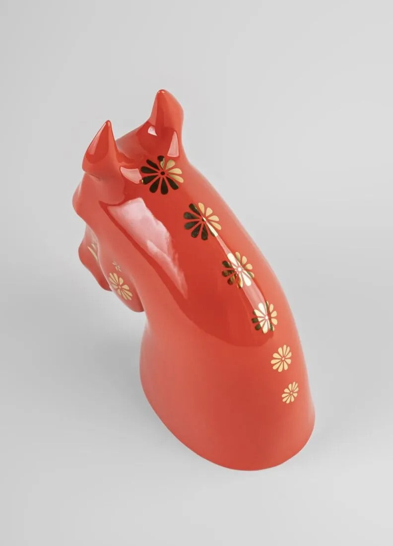 Lladró The Horse Sculpture. Red - Gold
