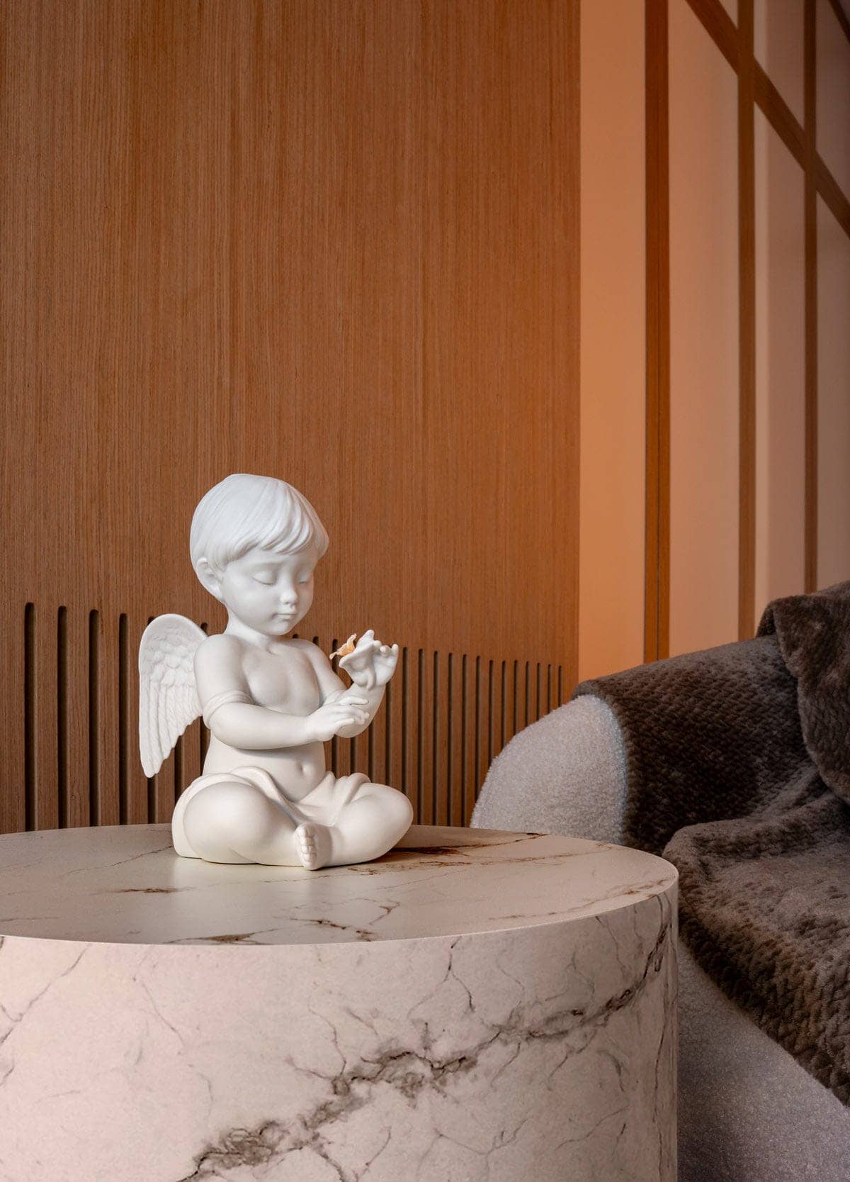 Lladro 天使 フィギュア 約15cm　新品未使用 Lladró Angel with Flower Sculpture | FormFluent