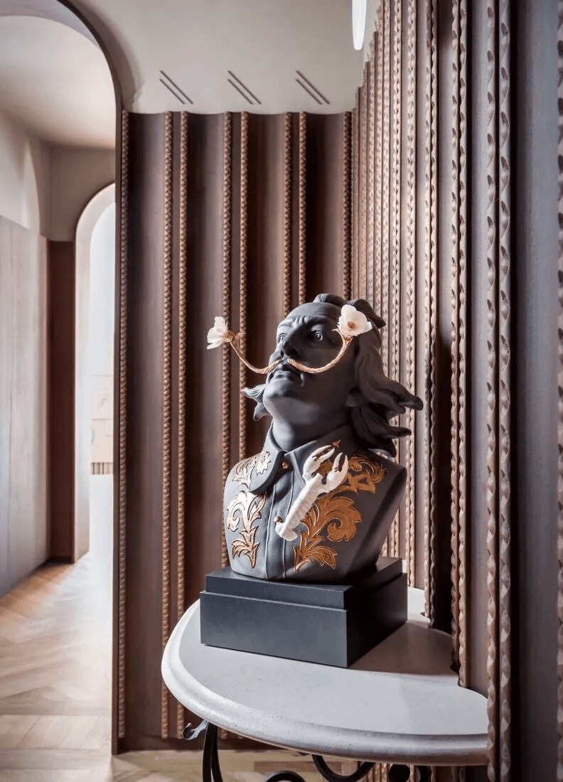 Lladró Dalí and Surrealism Sculpture. Limited Edition Sculpture by  Lladró at   FormFluent Sydney, Australia